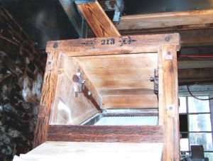 Corn meal separator Corn meal separator