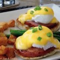 eggs benedict_Caleb's
