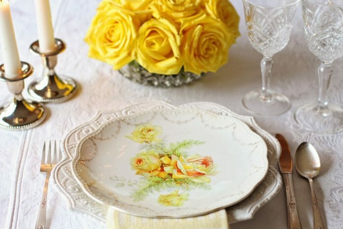Holiday table setting; Pixabay Holiday table setting; Pixabay
