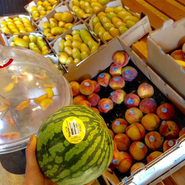 Fruit, Organnon's Natural Market