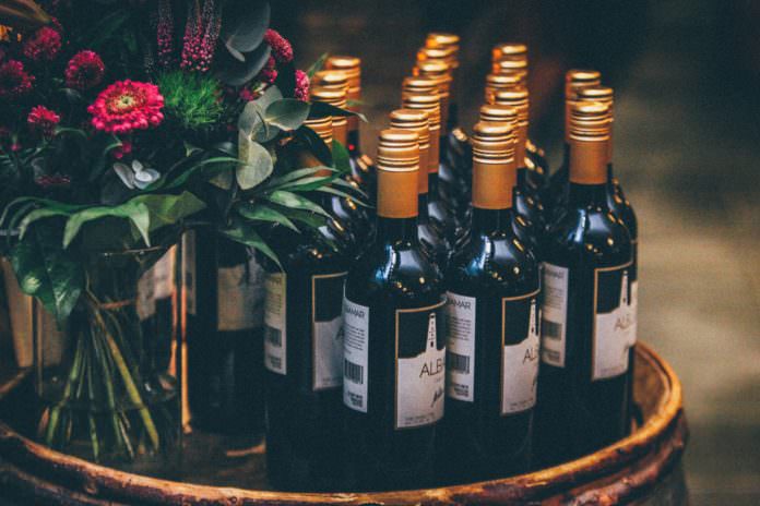 photo-1458576627435-430ad58ead3b-1 Flowers, Unsplash